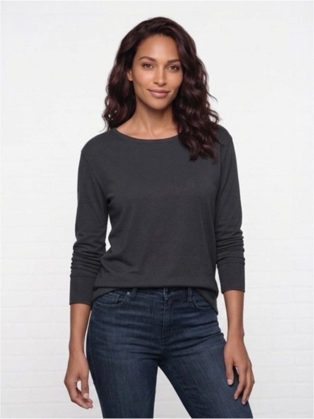 Women's Long Sleeve Crew Neck Top w/ Side Slits - Black